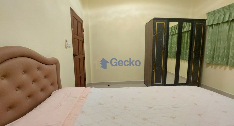 Haus zur Miete mit 3 Zimmer in Bang Lamung, Chonburi