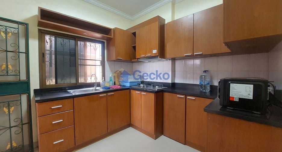 Haus zur Miete mit 3 Zimmer in Bang Lamung, Chonburi
