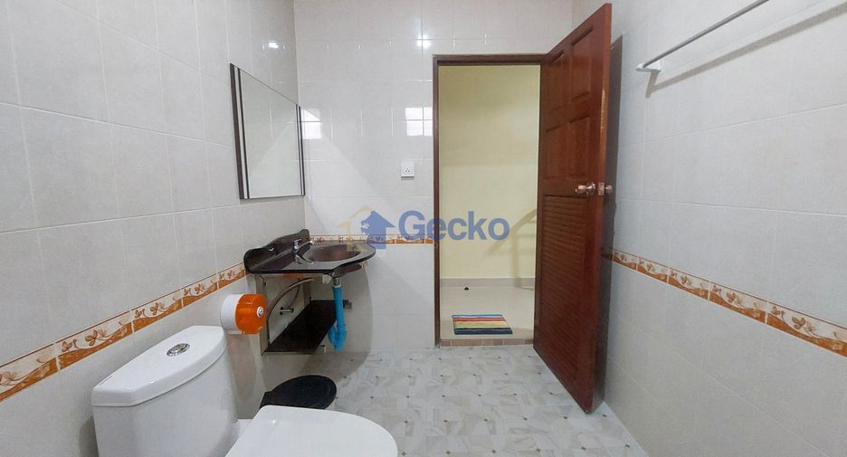 Haus zur Miete mit 3 Zimmer in Bang Lamung, Chonburi