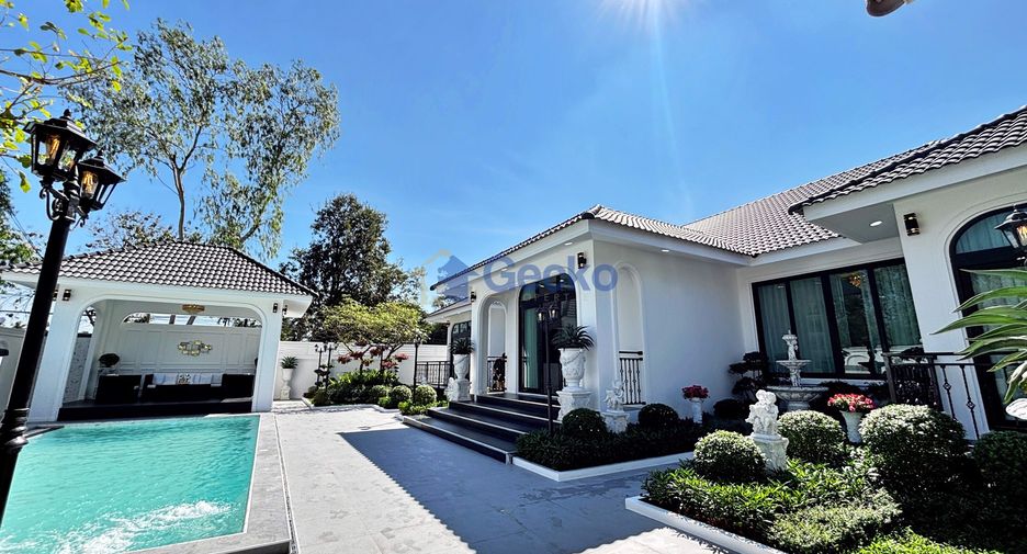 Casa en venta de 5 habitaciones en Bang Lamung, Chonburi