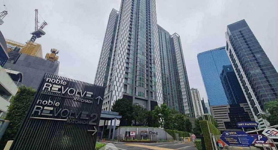 Wohnung zur Miete mit 2 Zimmer in Huai Khwang, Bangkok