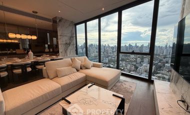 Condo en alquiler de 3 habitaciones en Watthana, Bangkok