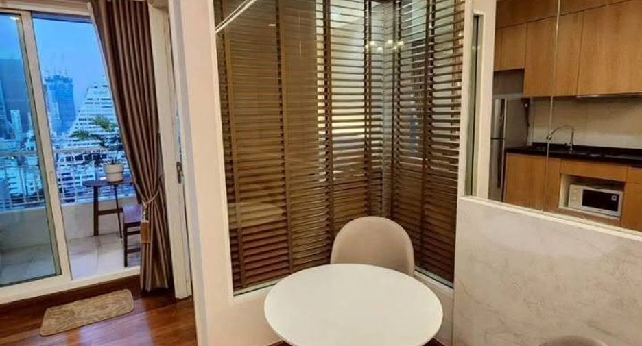 Condo en alquiler de 1 habitaciones en Sathon, Bangkok