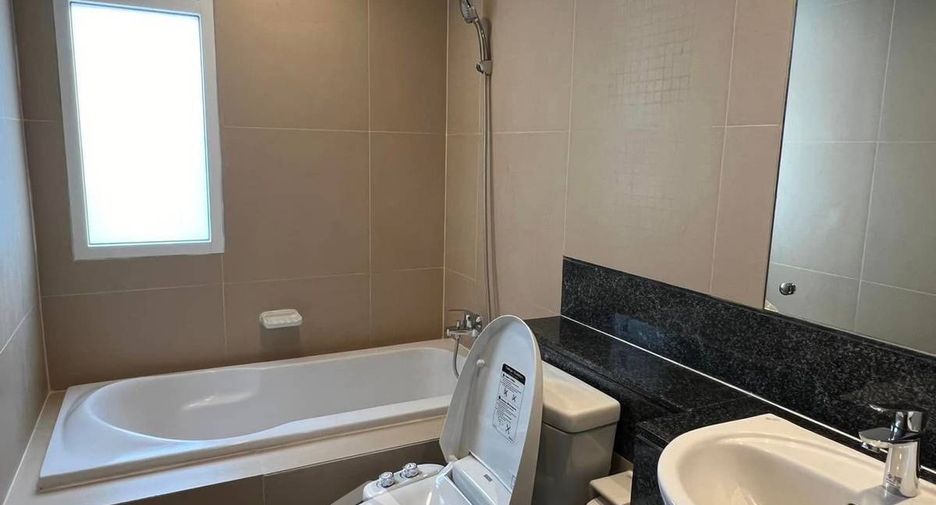 Condo en alquiler de 2 habitaciones en Watthana, Bangkok