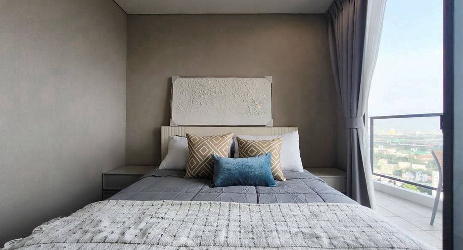 Condo en alquiler de 2 habitaciones en Huai Khwang, Bangkok