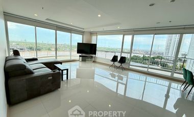 For rent 3 ベッドルーム condo in Yan Nawa, Bangkok