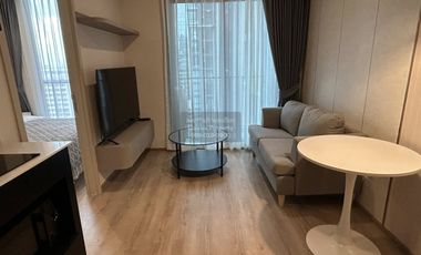 Wohnung zur Miete mit 1 Zimmer in Huai Khwang, Bangkok