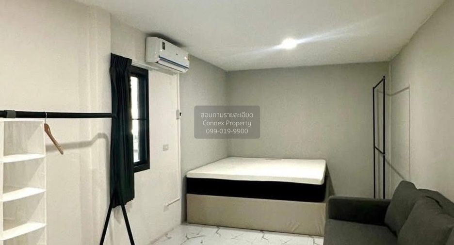 Casa en alquiler de 4 habitaciones en Bang Sao Thong, Samut Prakan
