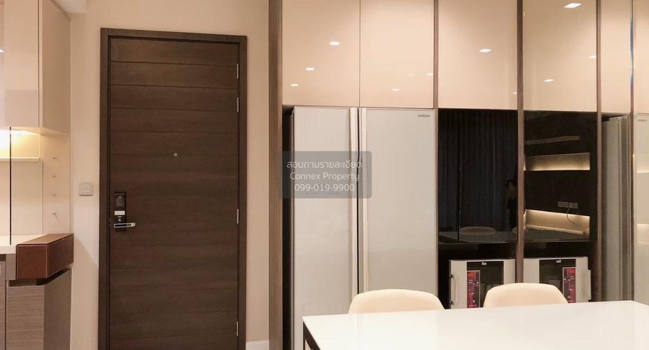 For rent 2 bedrooms condo in Huai Khwang, Bangkok