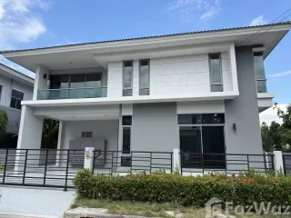 出售 4 卧室 独立屋 在 Lat Krabang, 曼谷