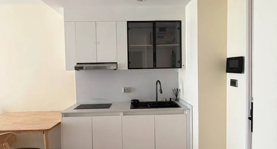 Condo en alquiler de 1 habitaciones en Huai Khwang, Bangkok