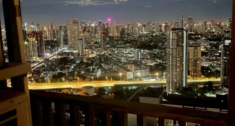 For sale 2 bedrooms condo in Watthana, Bangkok