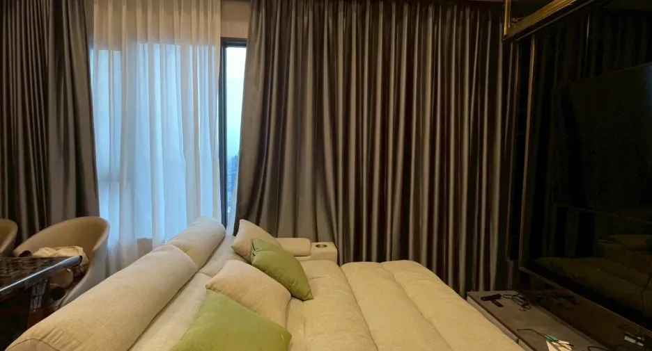 For sale 2 bedrooms condo in Watthana, Bangkok