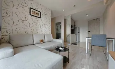 À louer 2 chambres condo à Huai Khwang, Bangkok