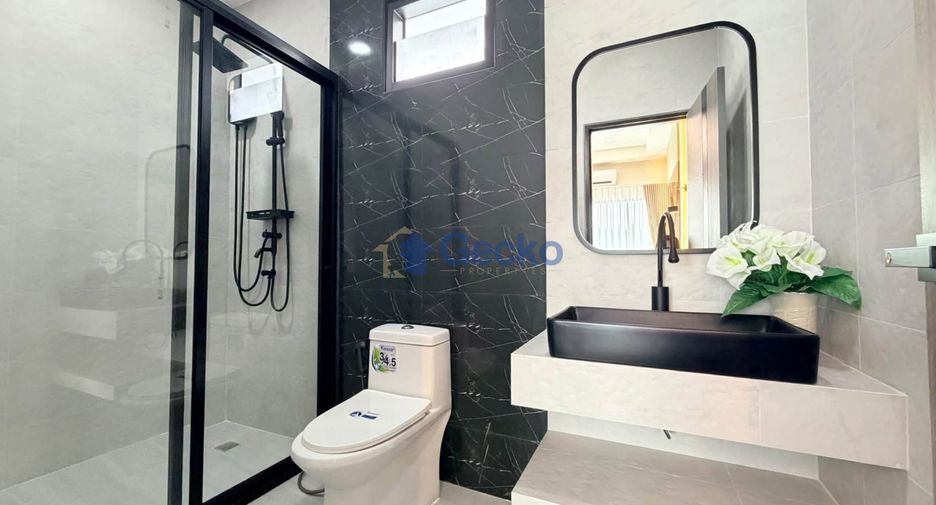 For sale 4 bedrooms house in Bang Lamung, Chonburi