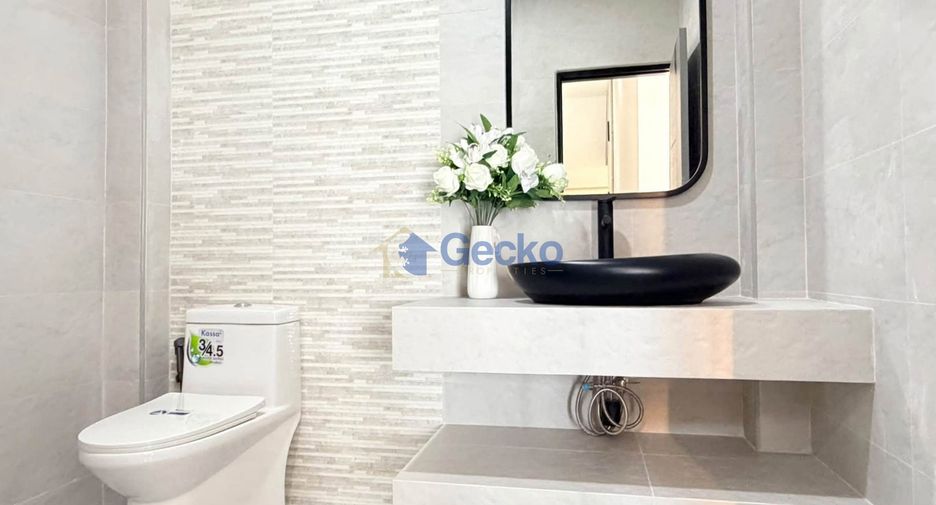 For sale 4 bedrooms house in Bang Lamung, Chonburi