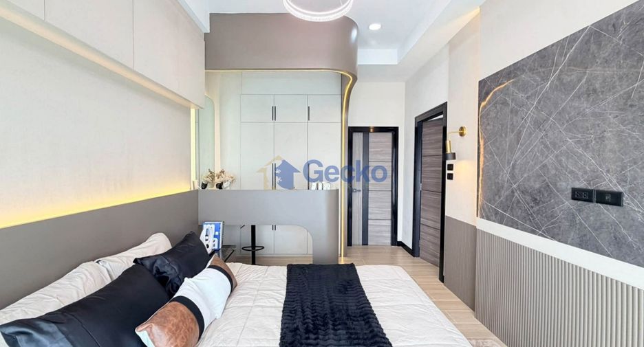 For sale 4 bedrooms house in Bang Lamung, Chonburi