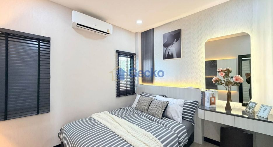 For sale 4 bedrooms house in Bang Lamung, Chonburi
