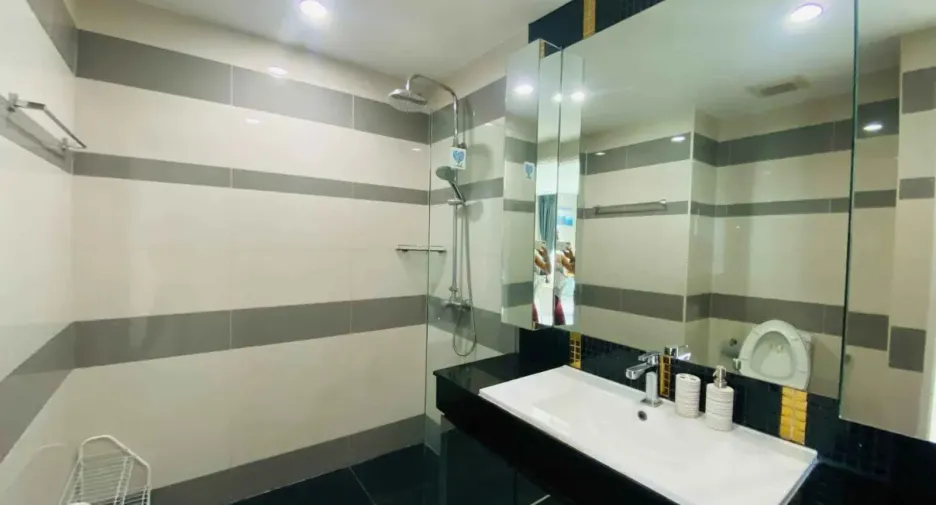 For rent 1 bed condo in Bang Lamung, Chonburi