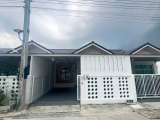 For rent 2 bedrooms townhouse in Bang Lamung, Chonburi