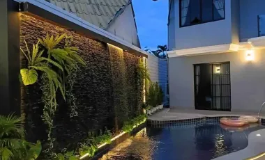 Casa en alquiler de 5 habitaciones en Bang Lamung, Chonburi