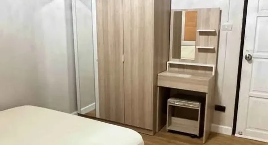For rent 2 bedrooms townhouse in Bang Lamung, Chonburi