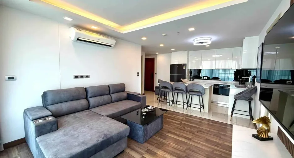 Condo en alquiler de 2 habitaciones en Bang Lamung, Chonburi