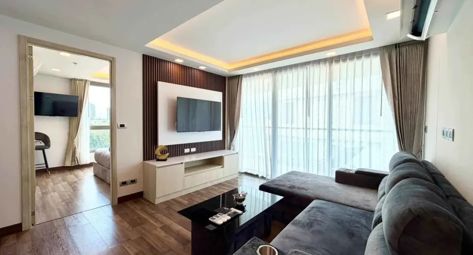 Condo en alquiler de 2 habitaciones en Bang Lamung, Chonburi