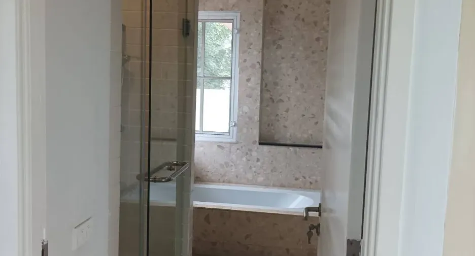 For rent 3 ベッドルーム house in Wang Thonglang, Bangkok