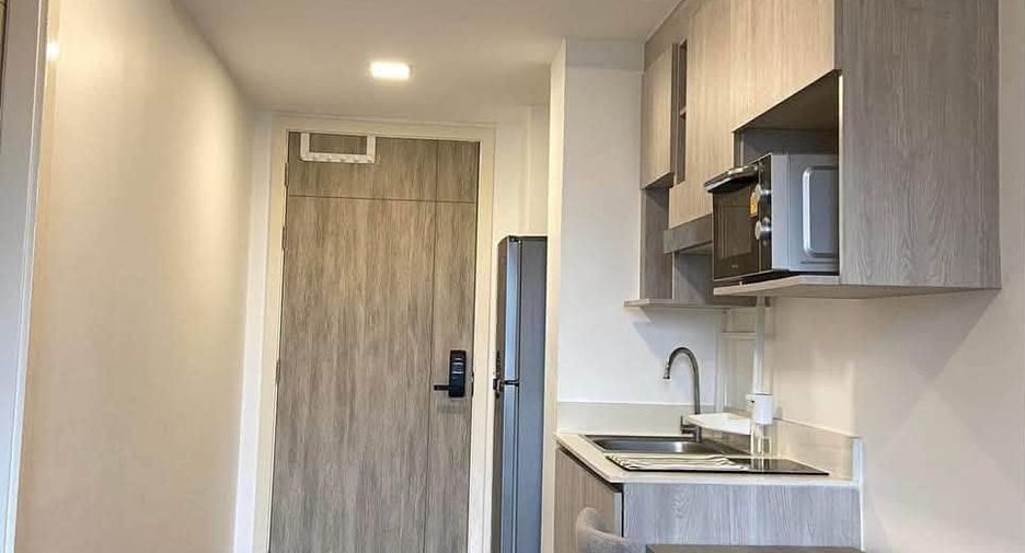 For rent 1 bed condo in Phaya Thai, Bangkok
