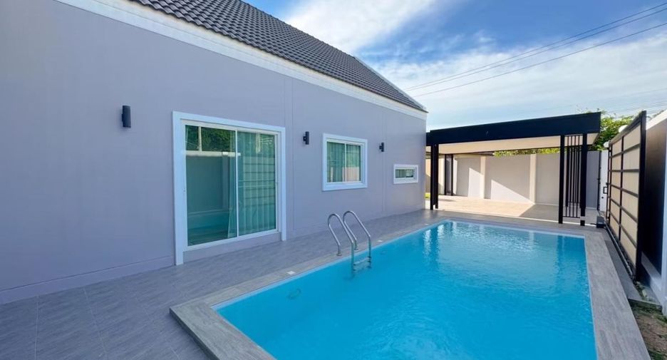 For sale 4 bedrooms villa in Bang Lamung, Chonburi