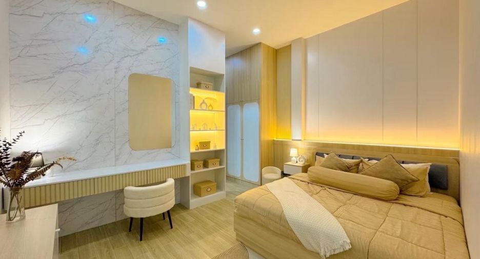 For sale 4 bedrooms villa in Bang Lamung, Chonburi