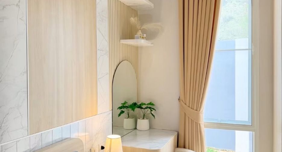 For sale 4 bedrooms villa in Bang Lamung, Chonburi