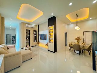 For sale 4 bedrooms villa in Bang Lamung, Chonburi