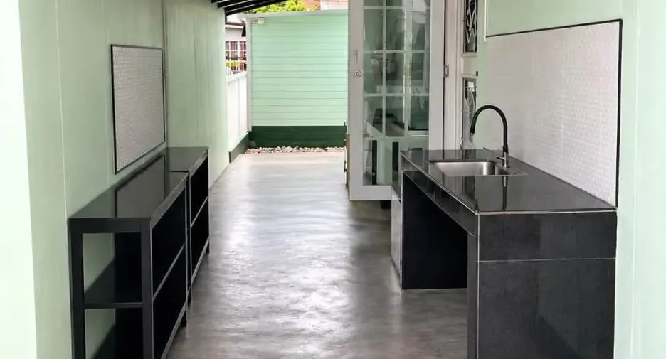 For rent and for sale 7 bedrooms house in Bang Phli, Samut Prakan