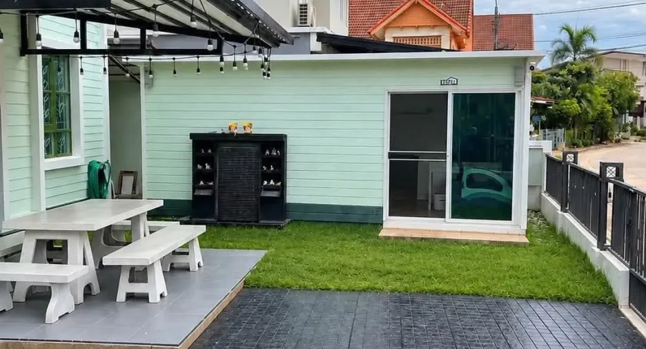 For rent and for sale 7 bedrooms house in Bang Phli, Samut Prakan