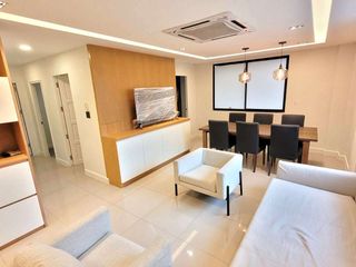 Condo en alquiler de 3 habitaciones en Watthana, Bangkok