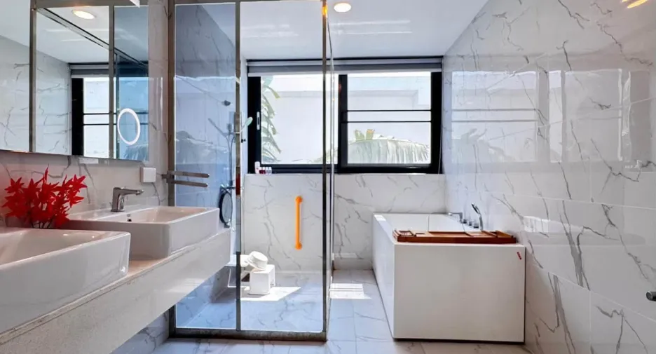 For sale 4 bedrooms villa in Bang Lamung, Chonburi