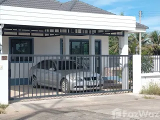 For sale 3 bedrooms house in Mueang Lamphun, Lamphun
