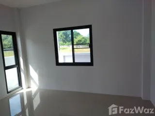 For sale 3 bedrooms house in Mueang Lamphun, Lamphun