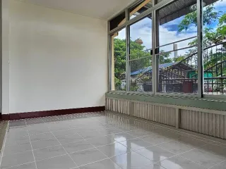 For sale 2 bedrooms house in Mueang Lamphun, Lamphun