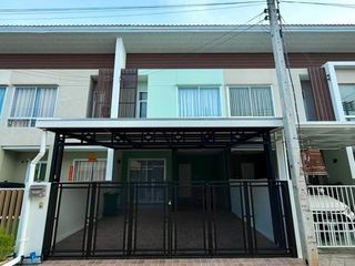 For rent 3 bedrooms townhouse in Thalang, Phuket