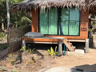 Hotel zum Kauf in Nuea Khlong, Krabi