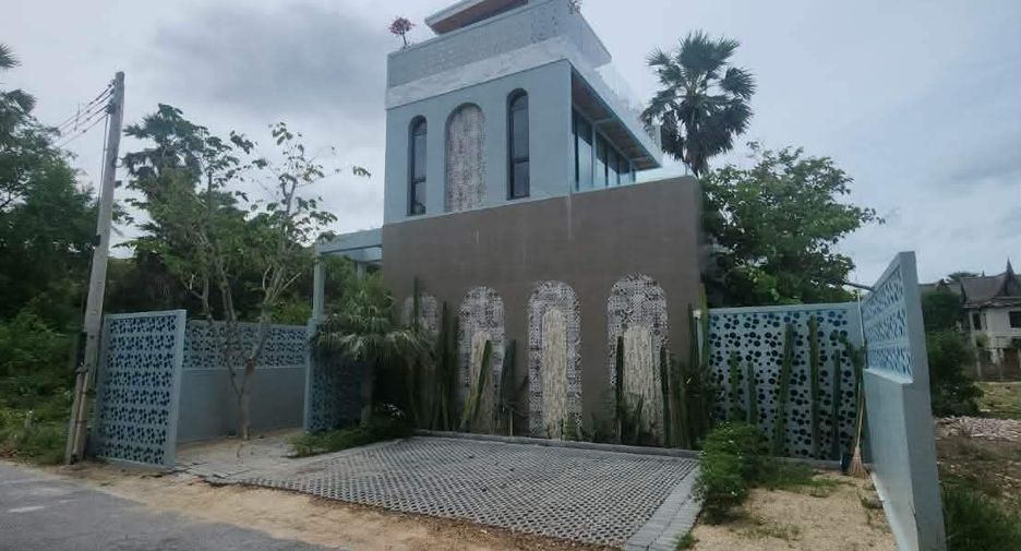 For sale 4 bedrooms villa in Pran Buri, Prachuap Khiri Khan