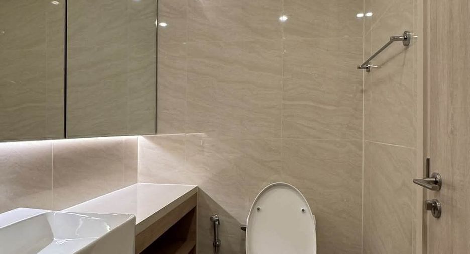 For rent studio condo in Watthana, Bangkok
