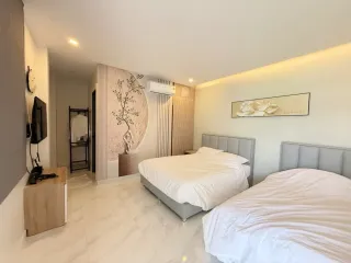 出售 和 出租 5 卧室 别墅 在 华欣, 班武里府