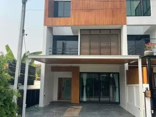 For sale 3 bedrooms townhouse in San Sai, Chiang Mai