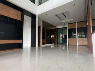 For sale 3 bedrooms townhouse in San Sai, Chiang Mai