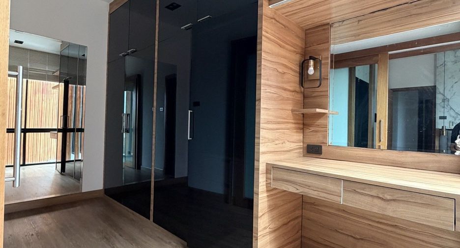 For sale 3 bedrooms townhouse in San Sai, Chiang Mai