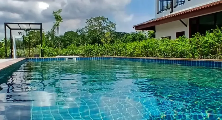 Villa en alquiler de 3 habitaciones en Sao Hai, Saraburi
